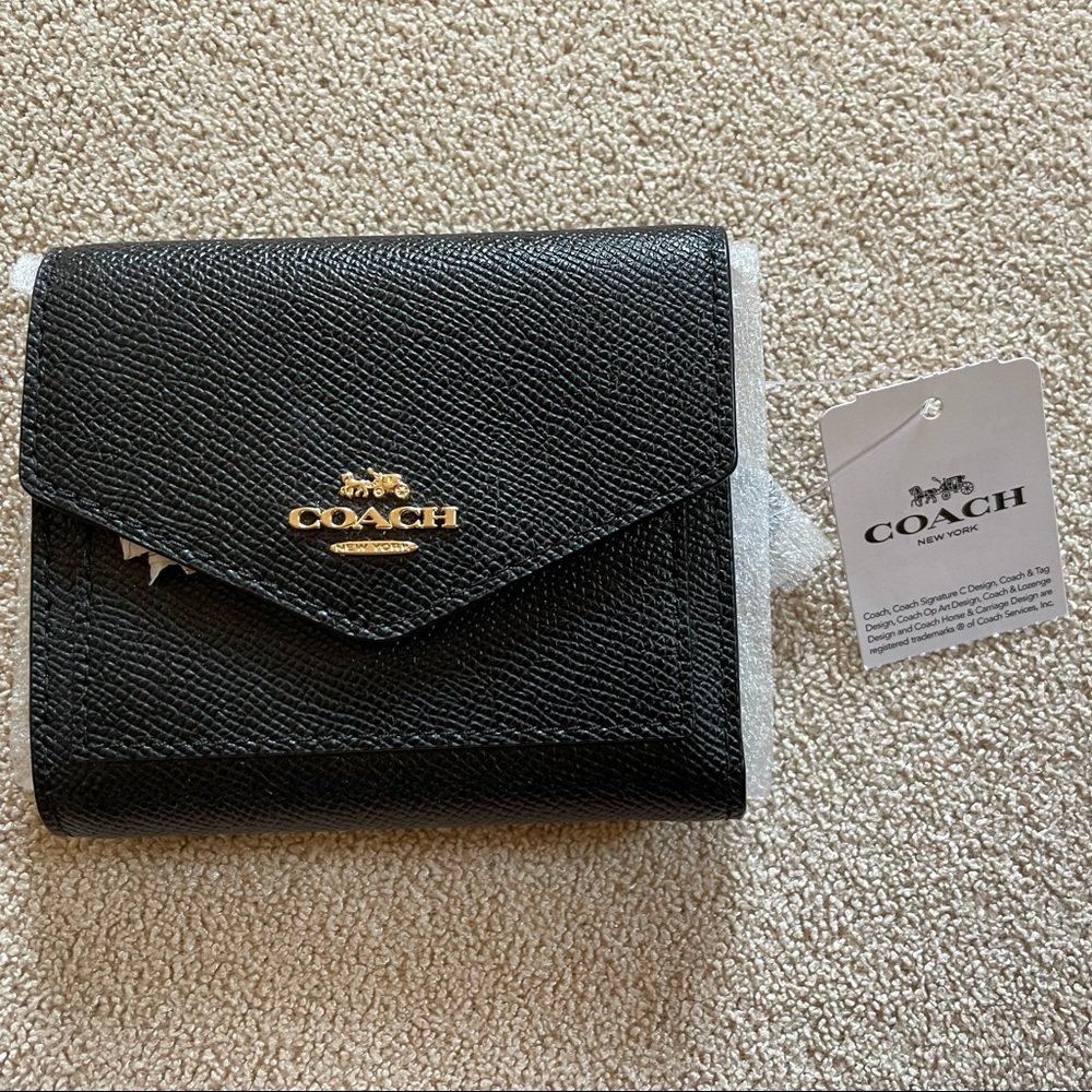 Brand New Coach Wallet NWT